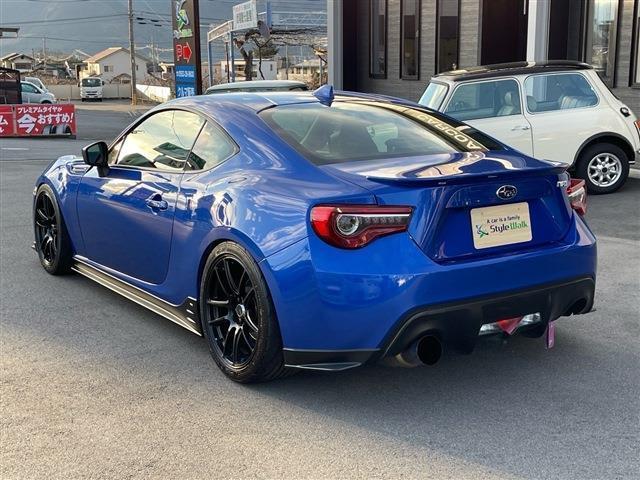 ＢＲＺ Ｓ　認定中古車／フルエアロ／車高調／社外マフラー／社外ＡＷ／純正ナビ／フルセグ／バックモニター／ＥＴＣ／シートヒーター／スペアキー（11枚目）