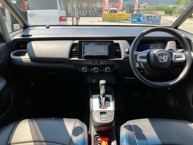 フィット 　１．３　ＨＯＭＥ／認定中古車／ホンダセンシング／ＬＥＤヘッドライト／ナビ／バックカメラ／ＥＴＣ／ドラレコ／Ｂｌｕｅｔｏｏｔｈ／取・保・スペア（9枚目）