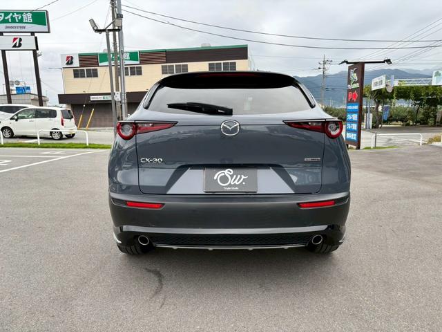 ＣＸ－３０ ２０Ｓ　プロアクティブ　ツーリングセレクション　認定中古車／ワンオーナー／３６０度セーフティーＰＫＧ／８．８インチ純正ナビ／フルセグＴＶ／Ｂｌｕｅｔｏｏｔｈ／全周囲モニター／ソナー／ＨＵＤ／ＬＥＤ／ドラレコ／シートヒーター／パワーバックドア（6枚目）