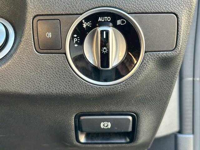 ＣＬＡクラス ＣＬＡ２５０シュポルト　４マチック　認定中古車／サンルーフ／レザーシート／ｈａｒｍａｎｋａｒｄｏｎ／ＡＭＧレザーエクスクルーシブＰＫＧ／純正ナビ／バックカメラ／ＢＴ／ＬＥＤ／１８ＡＷ／４ＷＤ／ターボ／メモリーシート／シートヒーター／（30枚目）