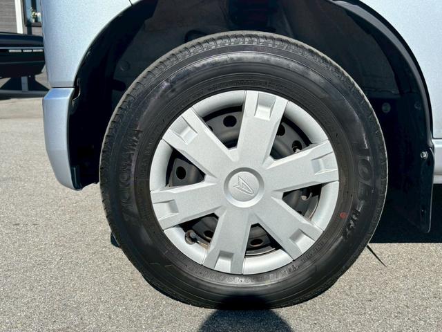 ハイゼットカーゴ クルーズ　認定中古車／ナビ／Ｂｌｕｅｔｏｏｔｈ／４ＷＤ／スマートキー／プッシュスタート／スペアキー／ＥＴＣ／オートライト／取説／保証書（28枚目）