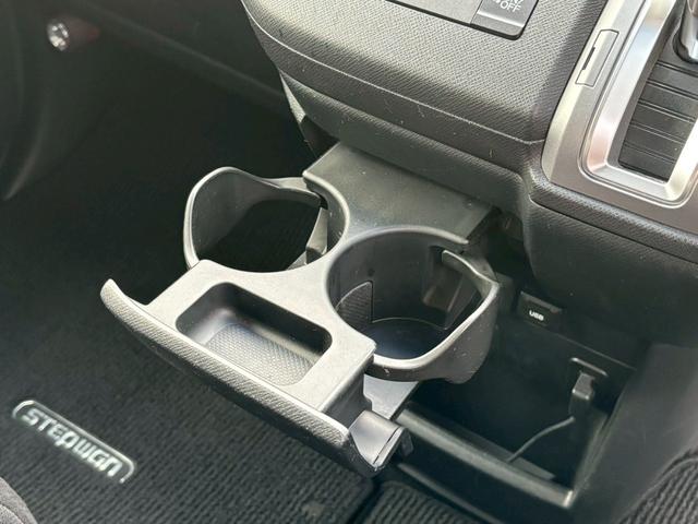 ステップワゴンスパーダ Z インターナビセレクション 認定中古車/両側電動スライドドア/10.2インチ後席モニター/純正ナビ/バックカメラ/HIDヘッドライト/クルコン/16インチAW/フォグ(32枚目)