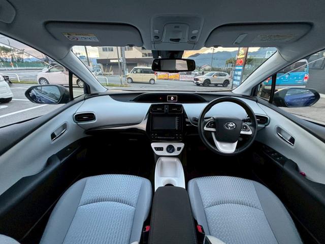 プリウス A 純正ナビ(NSCP-W64)/セーフティセンス/バックカメラ/シンプルインテリジェントパーキングアシスト/ヘッドアップディスプレイ/ブラインドスポットモニター/ステアリングスイッチ/LED/ソナー(10枚目)