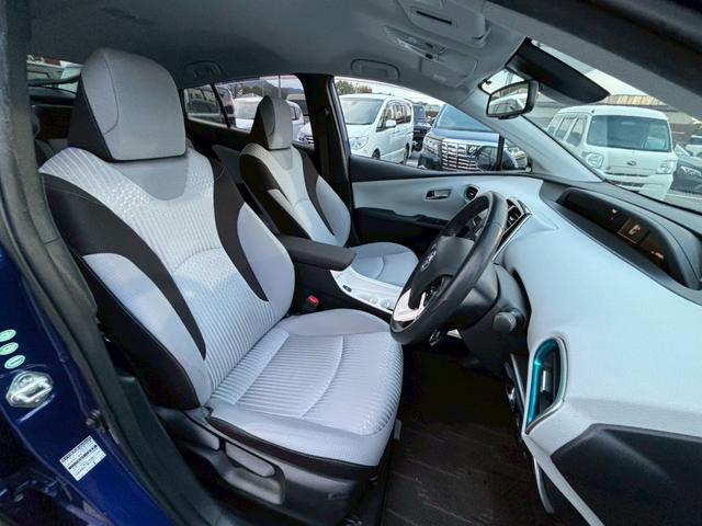 プリウス A 純正ナビ(NSCP-W64)/セーフティセンス/バックカメラ/シンプルインテリジェントパーキングアシスト/ヘッドアップディスプレイ/ブラインドスポットモニター/ステアリングスイッチ/LED/ソナー(12枚目)