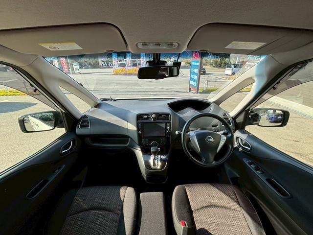 セレナ ハイウェイスター　Ｖセレ＋セーフティＩＩ　ＳＨＶ　認定中古車／８インチ純正ナビ（ＭＭ５１３Ｄ－Ｌ）／後席モニター／両側電動スライドドア／全方位モニター／エマージェンシーブレーキ／リアＡＡＣ／ＬＥＤヘッドライト／フルセグＴＶ／ソナー／ＢＴ／クルコン（9枚目）