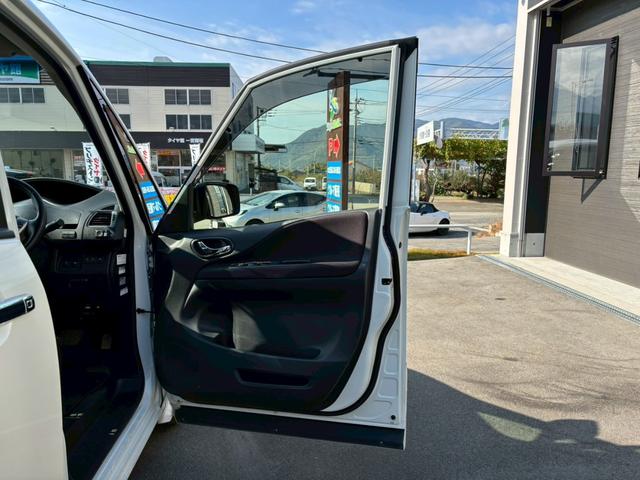 セレナ ハイウェイスター　Ｖセレ＋セーフティＩＩ　ＳＨＶ　認定中古車／８インチ純正ナビ（ＭＭ５１３Ｄ－Ｌ）／後席モニター／両側電動スライドドア／全方位モニター／エマージェンシーブレーキ／リアＡＡＣ／ＬＥＤヘッドライト／フルセグＴＶ／ソナー／ＢＴ／クルコン（10枚目）