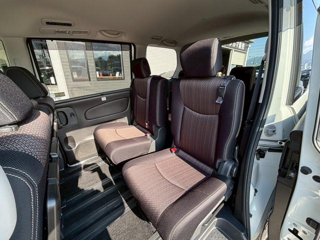 セレナ ハイウェイスター　Ｖセレ＋セーフティＩＩ　ＳＨＶ　認定中古車／８インチ純正ナビ（ＭＭ５１３Ｄ－Ｌ）／後席モニター／両側電動スライドドア／全方位モニター／エマージェンシーブレーキ／リアＡＡＣ／ＬＥＤヘッドライト／フルセグＴＶ／ソナー／ＢＴ／クルコン（15枚目）