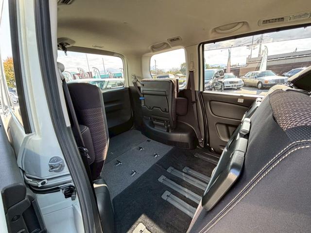 セレナ ハイウェイスター　Ｖセレ＋セーフティＩＩ　ＳＨＶ　認定中古車／８インチ純正ナビ（ＭＭ５１３Ｄ－Ｌ）／後席モニター／両側電動スライドドア／全方位モニター／エマージェンシーブレーキ／リアＡＡＣ／ＬＥＤヘッドライト／フルセグＴＶ／ソナー／ＢＴ／クルコン（16枚目）