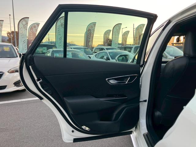 クラウンハイブリッド Ｓ　ＡＩＳ検査済／純正ナビ・ＴＶ／モデリスタエアロ／モデリスタＡＷ／トランクスポイラー／セーフティＰＫＧ／パノラミックビューモニター／ＢＳＭ／ヘッドアップディスプレイ／インテリジェントパーキングアシスト／（13枚目）