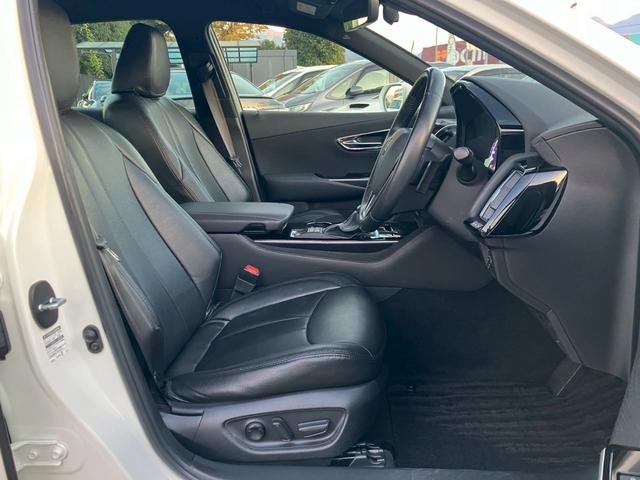 クラウンハイブリッド Ｓ　ＡＩＳ検査済／純正ナビ・ＴＶ／モデリスタエアロ／モデリスタＡＷ／トランクスポイラー／セーフティＰＫＧ／パノラミックビューモニター／ＢＳＭ／ヘッドアップディスプレイ／インテリジェントパーキングアシスト／（14枚目）