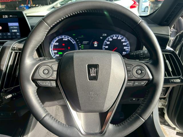 クラウンハイブリッド Ｓ　ＡＩＳ検査済／純正ナビ・ＴＶ／モデリスタエアロ／モデリスタＡＷ／トランクスポイラー／セーフティＰＫＧ／パノラミックビューモニター／ＢＳＭ／ヘッドアップディスプレイ／インテリジェントパーキングアシスト／（20枚目）