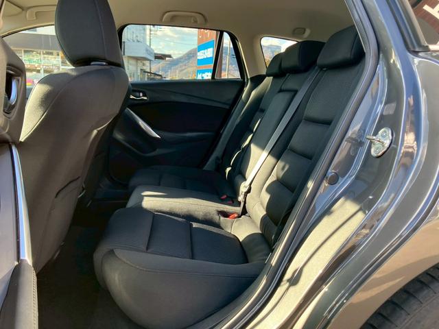 アテンザワゴン ＸＤ　認定中古車／純正ナビ・ＴＶ／バックカメラ／ドライブレコーダー／Ｂｌｕｅｔｏｏｔｈ接続／ＥＴＣ／ヘッドアップディスプレイ／クルーズコントロール／社外１９インチＡＷ（17枚目）