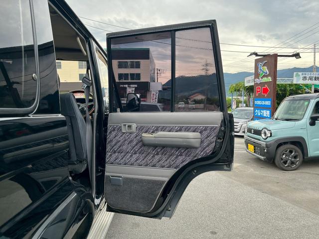 ランドクルーザープラド SXワイド ユーザー買取車/リフトアップ/社外ナビ/社外AW/社外ステアリング/バックカメラ/ETC(12枚目)