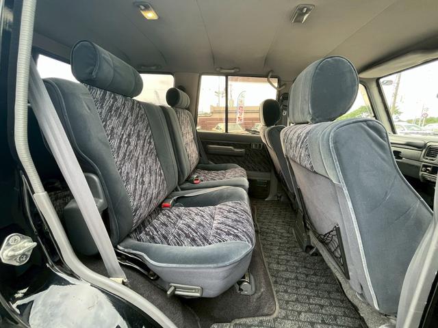 ランドクルーザープラド SXワイド ユーザー買取車/リフトアップ/社外ナビ/社外AW/社外ステアリング/バックカメラ/ETC(17枚目)