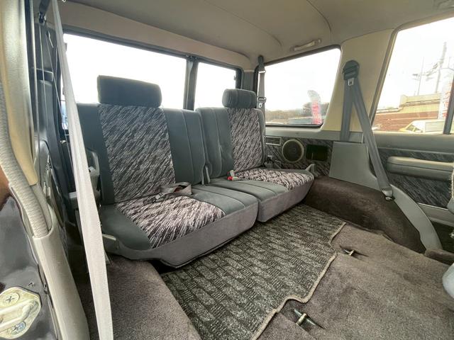 ランドクルーザープラド SXワイド ユーザー買取車/リフトアップ/社外ナビ/社外AW/社外ステアリング/バックカメラ/ETC(18枚目)