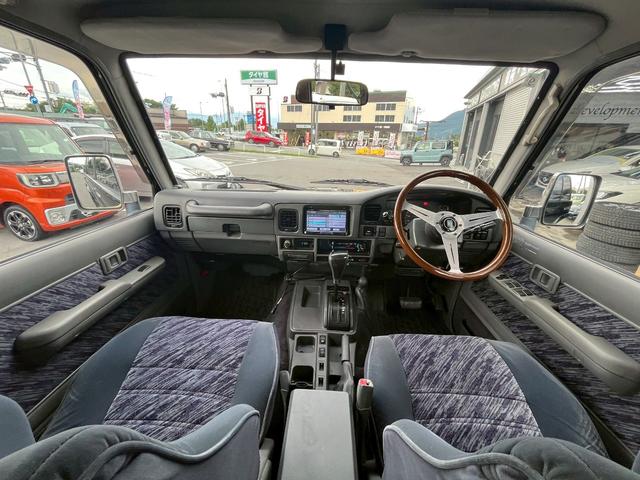 ランドクルーザープラド SXワイド ユーザー買取車/リフトアップ/社外ナビ/社外AW/社外ステアリング/バックカメラ/ETC(20枚目)