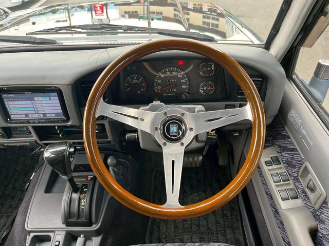 ランドクルーザープラド SXワイド ユーザー買取車/リフトアップ/社外ナビ/社外AW/社外ステアリング/バックカメラ/ETC(21枚目)