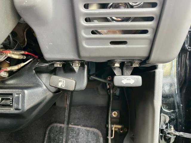 ランドクルーザープラド SXワイド ユーザー買取車/リフトアップ/社外ナビ/社外AW/社外ステアリング/バックカメラ/ETC(28枚目)