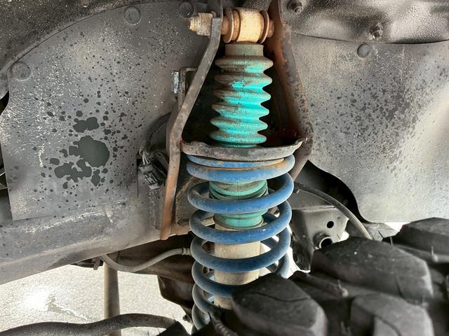 ランドクルーザープラド SXワイド ユーザー買取車/リフトアップ/社外ナビ/社外AW/社外ステアリング/バックカメラ/ETC(34枚目)