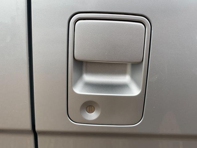 アクティトラック タウン　フルタイム４ＷＤ　パワーウインドウ　パワステ　エアコン　オーディオ　キーレス（15枚目）