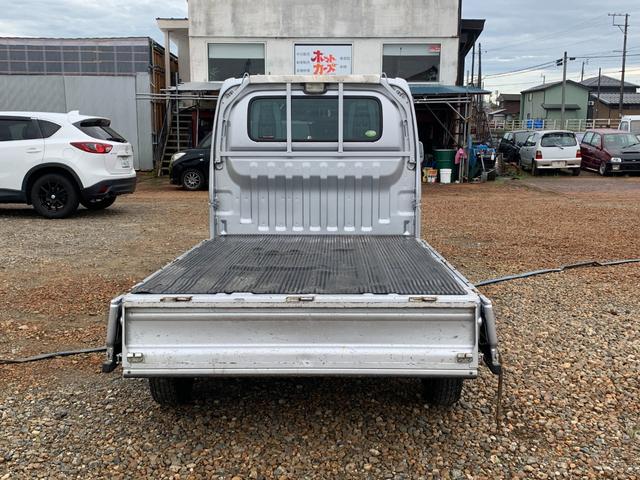 アクティトラック タウン　フルタイム４ＷＤ　パワーウインドウ　パワステ　エアコン　オーディオ　キーレス（23枚目）