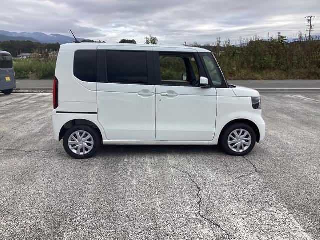 N-BOX ベースグレード 当社デモカー(5枚目)