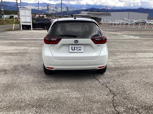 フィット e:HEVホーム 当社デモカー(3枚目)