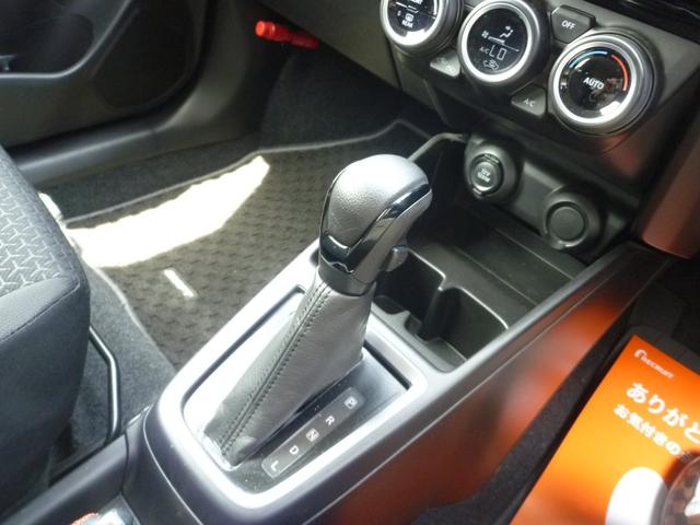 スイフト ＸＧリミテッド　４ＷＤ　スマートキー　シートヒーター　走行１７８５７キロ　ＥＴＣ　新品ラジアルタイヤ　アルミホイール　オートエアコン（12枚目）