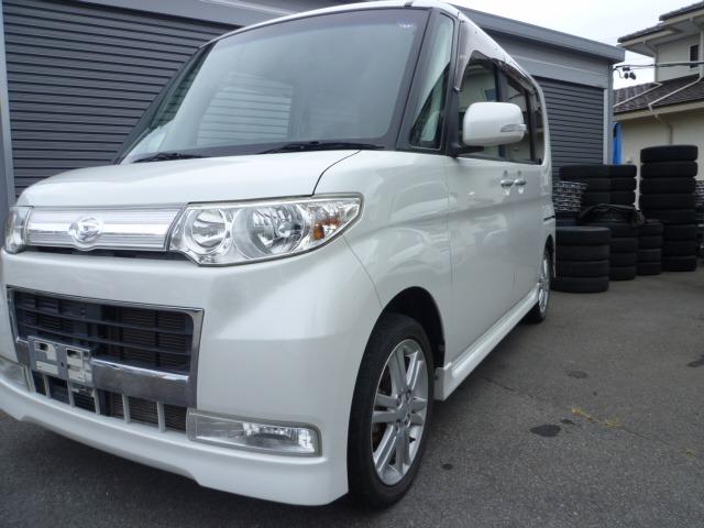 タント カスタムＲＳ　４ＷＤ　走行３９５５５キロ　１オーナー車　ＳＤナビ　フルセグＴＶ　Ｂｌｕｅｔｏｏｔｈオーディオ　ターボ　スマートキー　オートスライドドア　ＨＩＤ　ＥＴＣ　オーバーヘッドコンソール（5枚目）