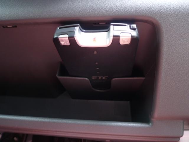 タント カスタムＲＳ　４ＷＤ　走行３９５５５キロ　１オーナー車　ＳＤナビ　フルセグＴＶ　Ｂｌｕｅｔｏｏｔｈオーディオ　ターボ　スマートキー　オートスライドドア　ＨＩＤ　ＥＴＣ　オーバーヘッドコンソール（14枚目）