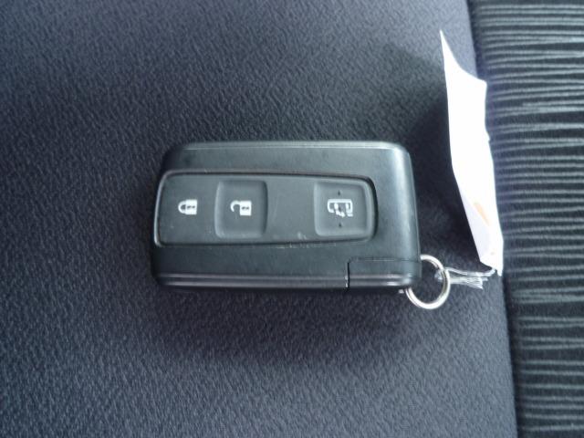 タント カスタムＲＳ　４ＷＤ　走行３９５５５キロ　１オーナー車　ＳＤナビ　フルセグＴＶ　Ｂｌｕｅｔｏｏｔｈオーディオ　ターボ　スマートキー　オートスライドドア　ＨＩＤ　ＥＴＣ　オーバーヘッドコンソール（17枚目）