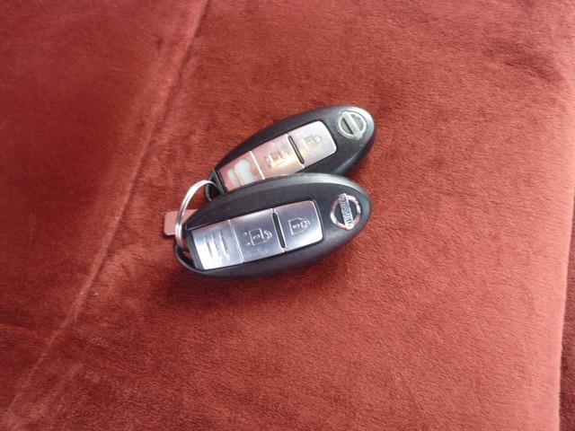 キューブ 15X パーティーレッドセレクション インテリジェントキー プッシュスタート ETC タイミングチェーン 夏タイヤ 冬タイヤ付き(15枚目)