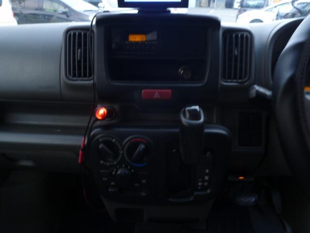 エブリイ ＰＡ　４ＷＤ　５ＡＧＳ車　バックカメラ　タイミングチェーン　Ｗエアバッグ　ＥＴＣ　車検令和８年７月（11枚目）