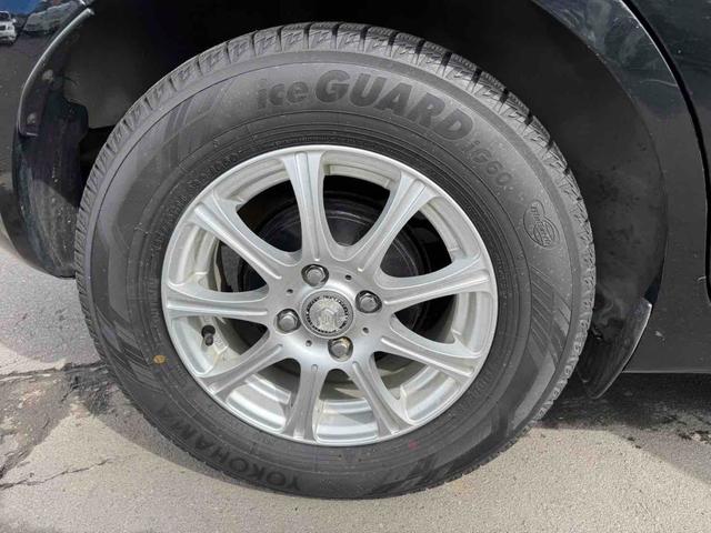 ノート Ｘ　ＥＴＣ　ナビ　アルミホイール　スマートキー　アイドリングストップ　電動格納ミラー　ＣＶＴ　盗難防止システム　衝突安全ボディ　ＡＢＳ　エアコン　パワーステアリング　パワーウィンドウ（6枚目）