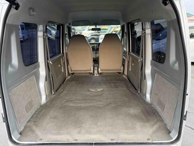 エブリイ ＰＡ　４ＷＤ　ＡＴ　両側スライドドア　エアコン　パワーステアリング　運転席エアバッグ　助手席エアバッグ　ＣＤ　ＭＤ　カセット（12枚目）