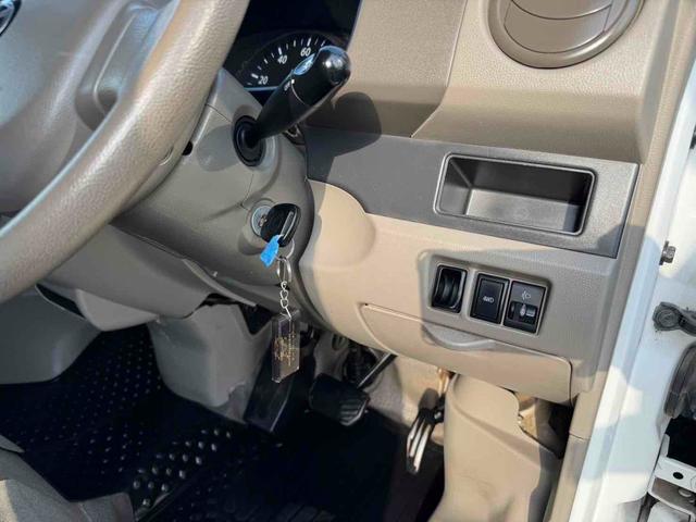 スクラム ＰＣ　４ＷＤ　ＡＴ　両側スライドドア　ＡＢＳ　エアコン　パワーステアリング　パワーウィンドウ　運転席エアバッグ　助手席エアバッグ（13枚目）