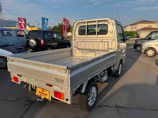 キャリイトラック ＫＣエアコン・パワステ　４ＷＤ　ＭＴ　アルミホイール　エアコン　パワーステアリング　運転席エアバッグ（4枚目）