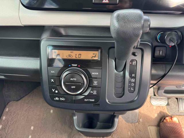 モコ Ｘ　ＦＯＵＲ　４ＷＤ　ドライブレコーダー　ＥＴＣ　スマートキー　電動格納ミラー　シートヒーター　ベンチシート　ＣＶＴ　盗難防止システム　ＡＢＳ　衝突安全ボディ　エアコン　パワーステアリング　パワーウィンドウ（3枚目）