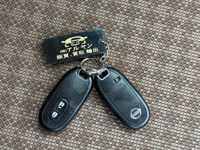 モコ Ｘ　ＦＯＵＲ　４ＷＤ　ドライブレコーダー　ＥＴＣ　スマートキー　電動格納ミラー　シートヒーター　ベンチシート　ＣＶＴ　盗難防止システム　ＡＢＳ　衝突安全ボディ　エアコン　パワーステアリング　パワーウィンドウ（14枚目）
