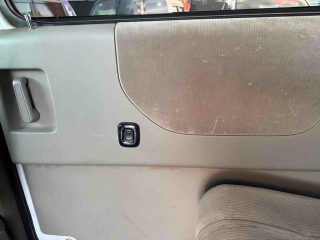 アトレーワゴン カスタムターボＲＳ　４ＷＤ　バックカメラ　両側スライドドア　ナビ　ＴＶ　ＨＩＤ　キーレスエントリー　電動格納ミラー　ベンチシート　ターボ　ＡＴ　盗難防止システム　ＡＢＳ　ＣＤ　アルミホイール　衝突安全ボディ　エアコン（22枚目）