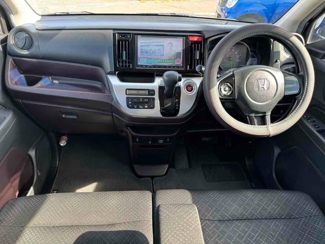 車を運転する際には運転席の存在は欠かせません。なのでしっかりとチェックしたいポイントですね。