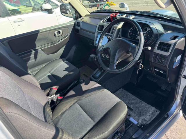 パジェロミニ アクティブフィールドエディション　４ＷＤ　ＥＴＣ　ナビ　キーレスエントリー　電動格納ミラー　ＡＴ　ＡＢＳ　ルーフレール　アルミホイール　衝突安全ボディ　エアコン　パワーウィンドウ（2枚目）