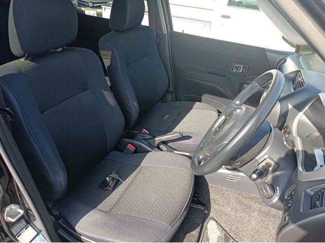 テリオスキッド カスタムX 4WD スマートキー 電動格納ミラー AT 盗難防止システム ABS CD MD アルミホイール 衝突安全ボディ エアコン パワーステアリング パワーウィンドウ 運転席エアバッグ 助手席エアバッグ(12枚目)