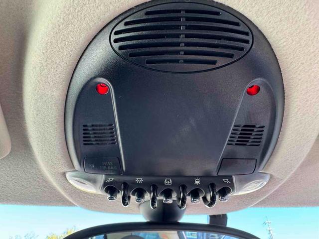 ＭＩＮＩ クーパーＳ　ＥＴＣ　バックカメラ　アルミホイール　ＨＩＤ　サンルーフ　キーレスエントリー　ＡＴ　ＡＢＳ　ＥＳＣ　ＣＤ　エアコン　パワーステアリング　パワーウィンドウ（7枚目）