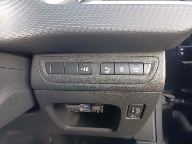 障害物センサー狭い道でのすれ違いや、細い路地を曲がるときなども安心です。