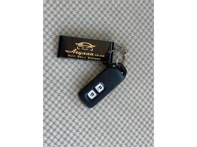 Ｎ－ＯＮＥ ツアラー・Ｌパッケージ　４ＷＤ　バックカメラ　ＥＴＣ　ＨＤＭＩ接続　車検令和８年１０月まで　クルーズコントロール　スマートキー　ベンチシート　オートエアコン　横滑り防止機能　リアワイパー（25枚目）