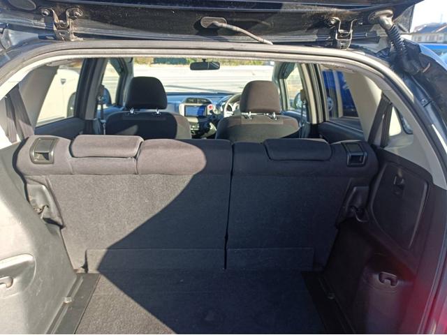 フィット G スマートスタイルエディション 4WD メモリーナビ バックカメラ ETC ライトレベライザー アルミ 電動格納ドアミラー(5枚目)