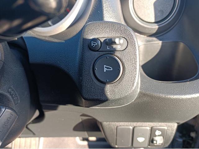 フィット G スマートスタイルエディション 4WD メモリーナビ バックカメラ ETC ライトレベライザー アルミ 電動格納ドアミラー(14枚目)