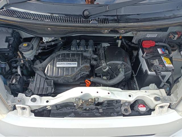 Ｎ－ＢＯＸ Ｇ・Ｌパッケージ　４ＷＤ　両側スライドドア（左側電動）　スマートキー　ＥＴＣ　ナビ　フルセグＴＶ　電動格納式ドアミラー　ベンチシート　リアワイパー　車検令和９年９月まで　ライトレベザイザー　横滑り防止機能（3枚目）