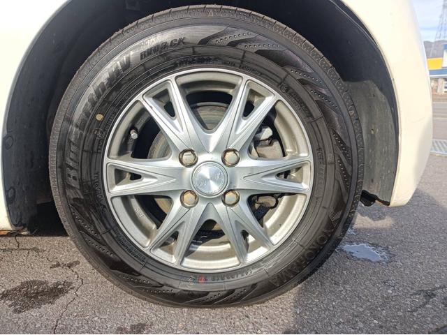 Ｎ－ＢＯＸ Ｇ・Ｌパッケージ　４ＷＤ　両側スライドドア（左側電動）　スマートキー　ＥＴＣ　ナビ　フルセグＴＶ　電動格納式ドアミラー　ベンチシート　リアワイパー　車検令和９年９月まで　ライトレベザイザー　横滑り防止機能（4枚目）